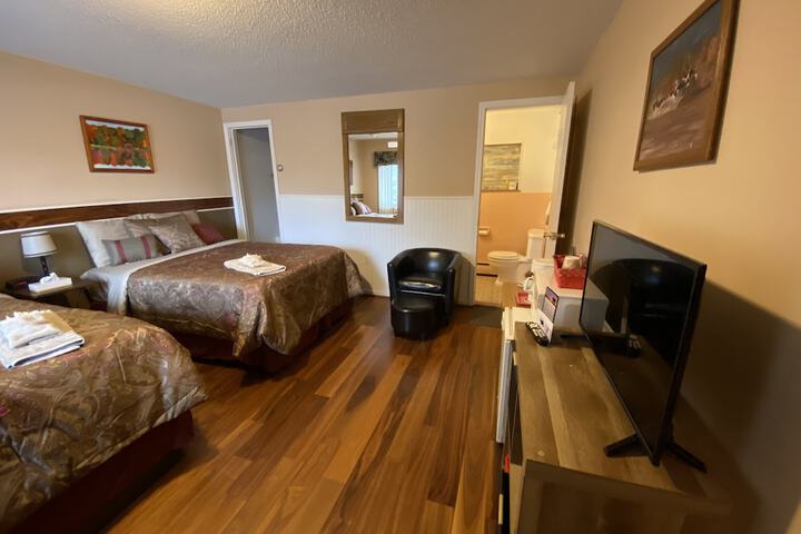 Room 128 of 177