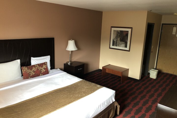 Room 11 of 25