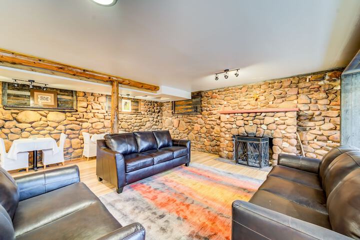 The Green Mountain Falls Lodge