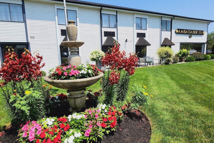 Ambassador Inn & Suites