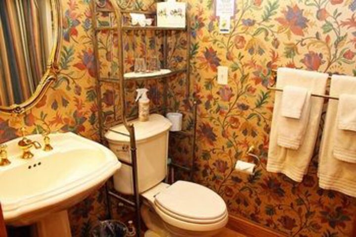 The Hurst House Bed and Breakfast