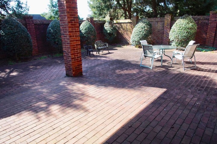 THE CLARK HOUSE INN