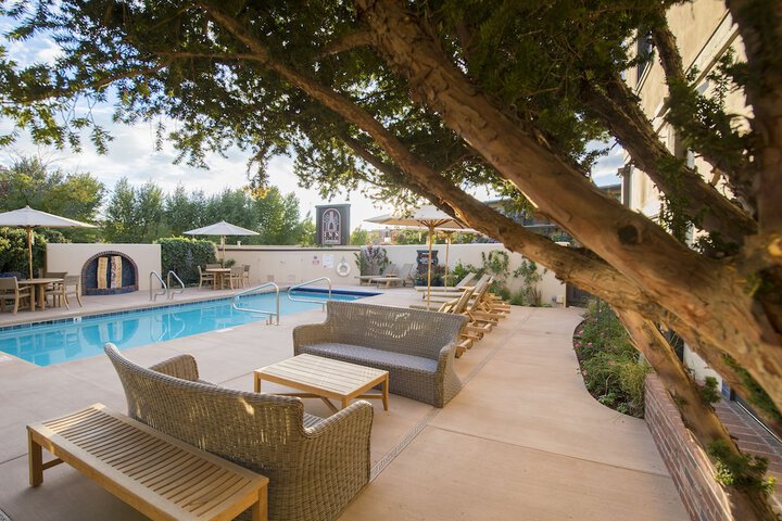 Pool 8 of 45