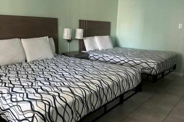 Royal Canadian Motel