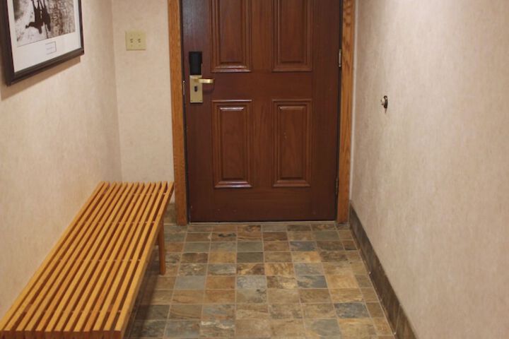 Room 39 of 65