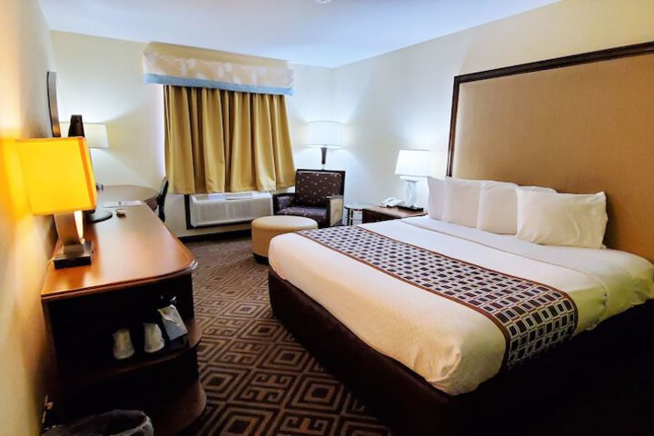 Room 34 of 42
