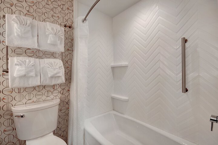 Holiday Inn Detroit Northwest - Livonia by IHG