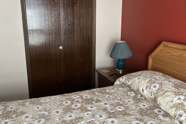 Room 12 of 28