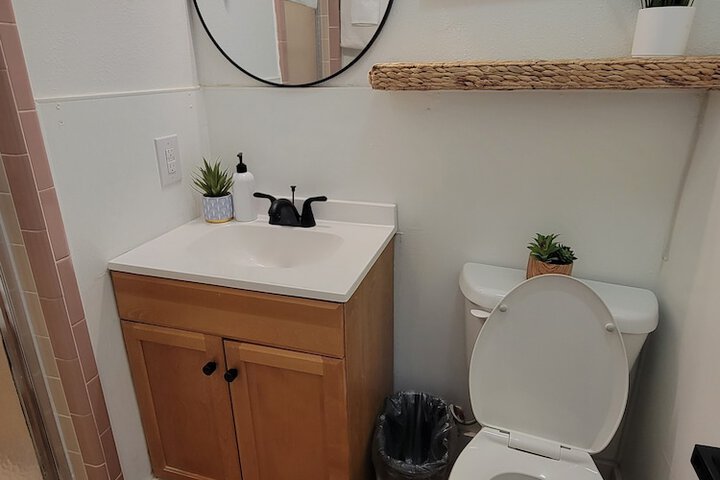 Room 9 of 17