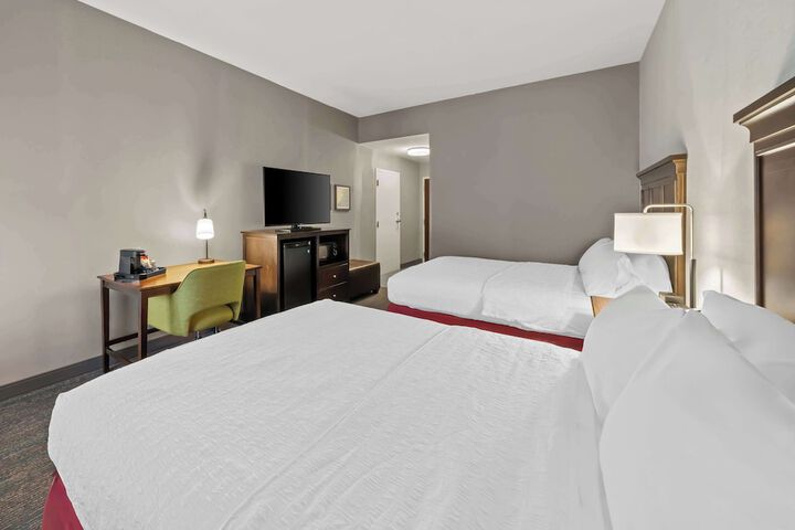 Hampton Inn by Hilton New Bedford / Fairhaven