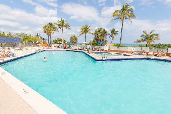 Pool 4 of 24