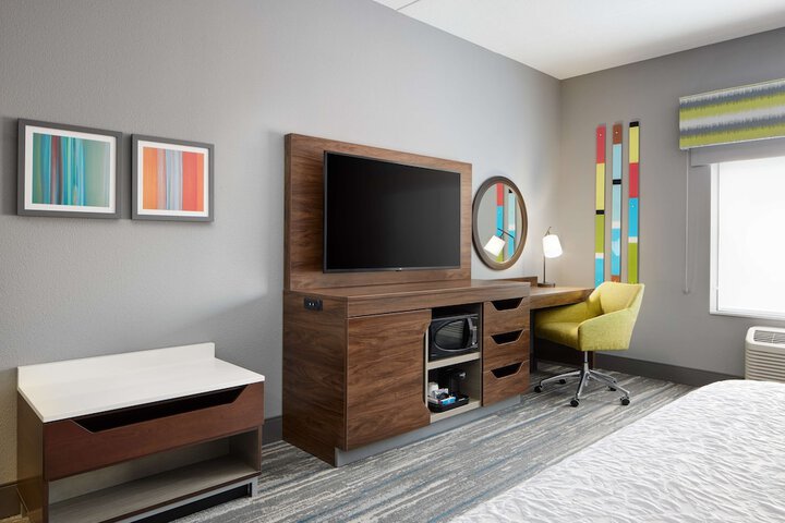 Room 12 of 34