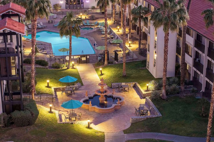 Embassy Suites by Hilton Palm Desert