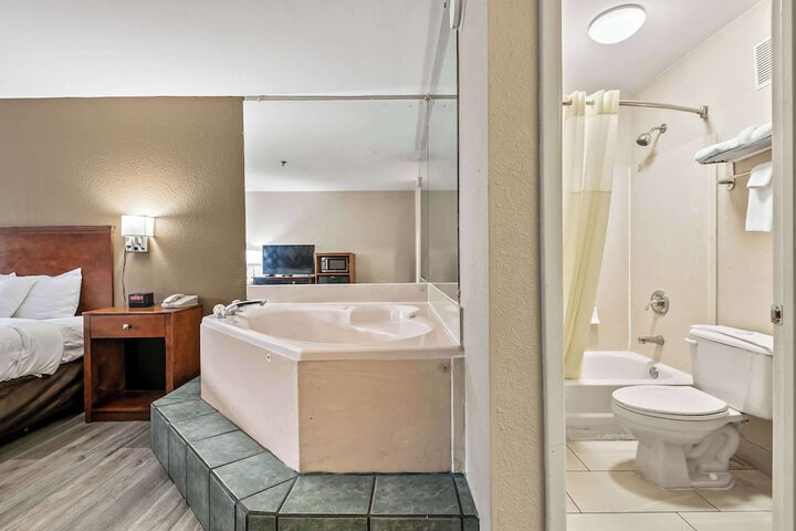 Quality Inn Quincy - Tallahassee West