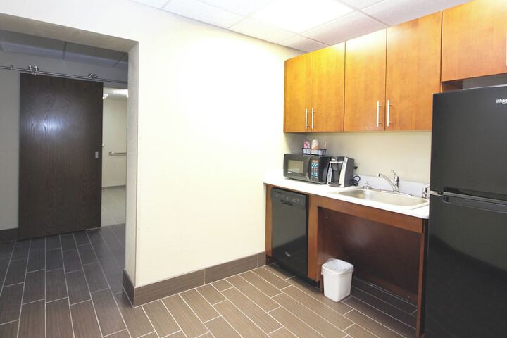 Room 31 of 65