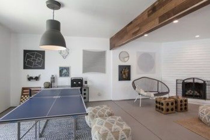 3Br 2BA Modern Luxury House by RedAwning