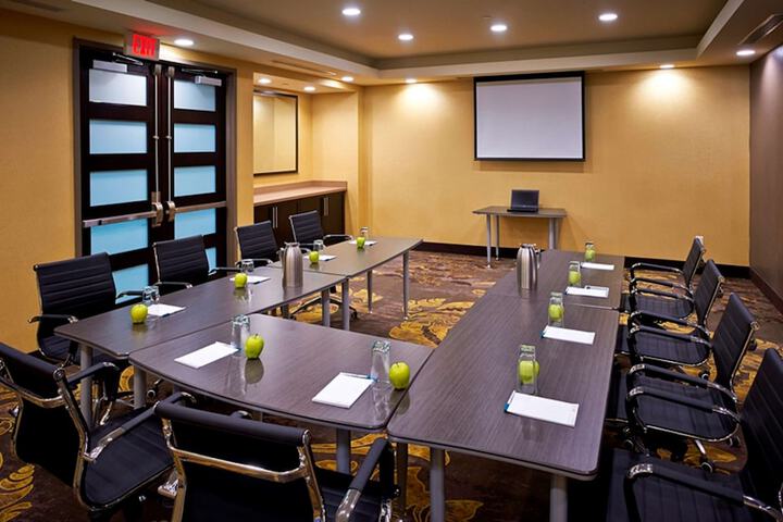Homewood Suites by Hilton Hamilton Ontario, Canada