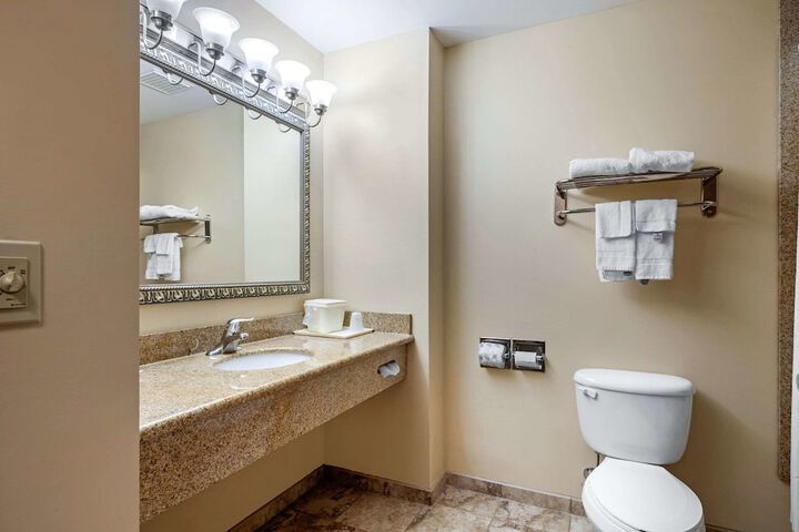 Room 6 of 39