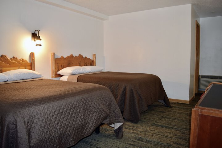 Room 12 of 40