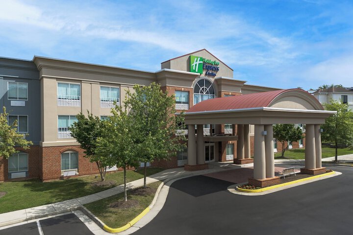 Hotel 8 of 50