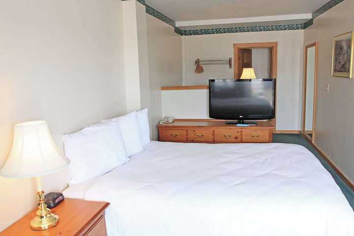 Room 92 of 142