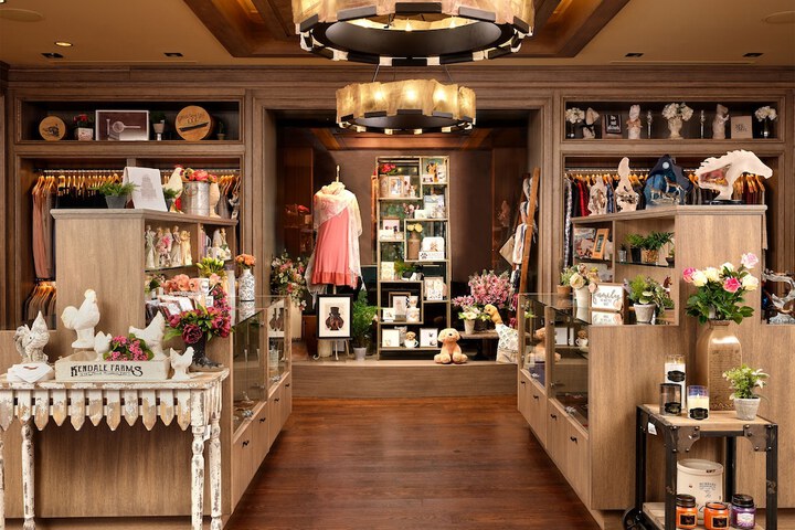 Gift Shop 52 of 64