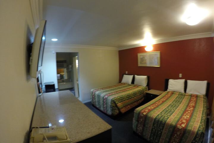 Room 9 of 23