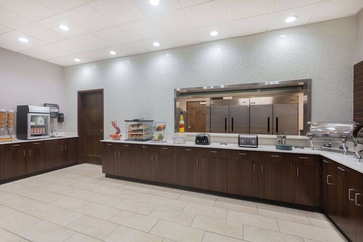 La Quinta Inn & Suites by Wyndham Joplin