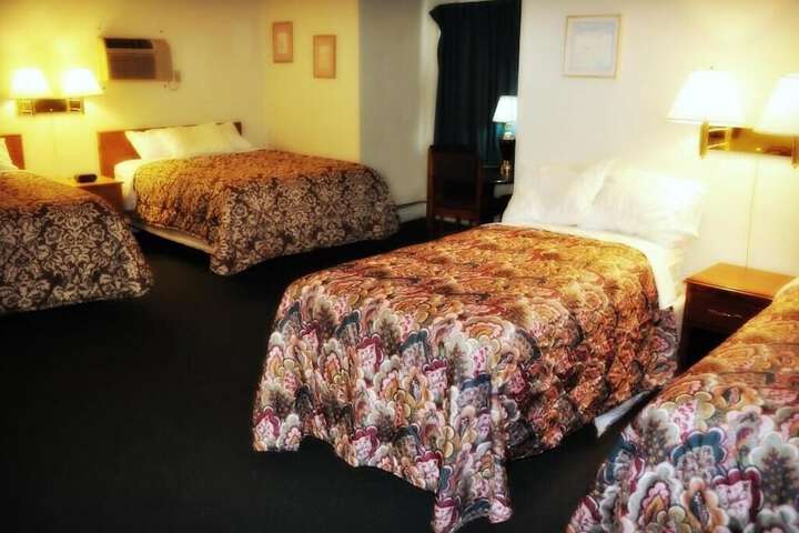 Room 11 of 19