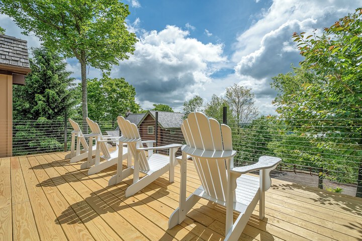 Main Street Retreat by Taylor Made Deep Creek
