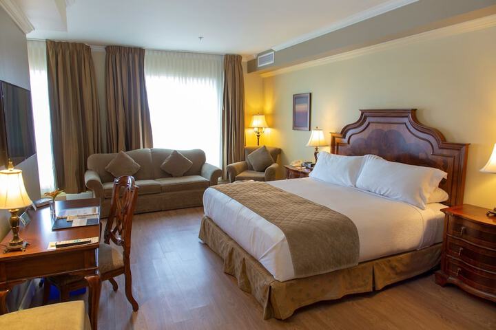 Hotel Brossard an Ascend Collection Hotel
