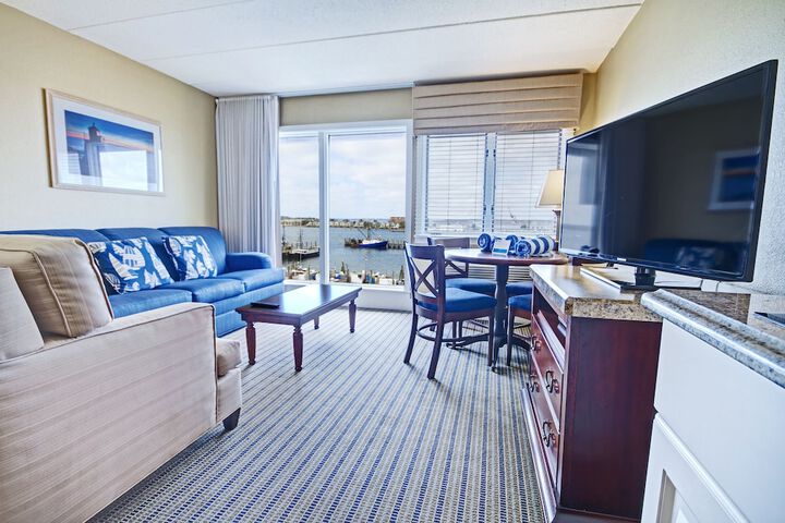 Room 34 of 52