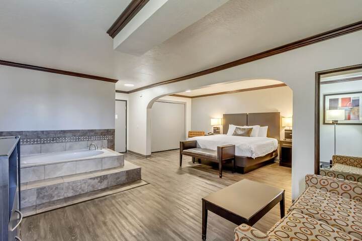 Room 45 of 103