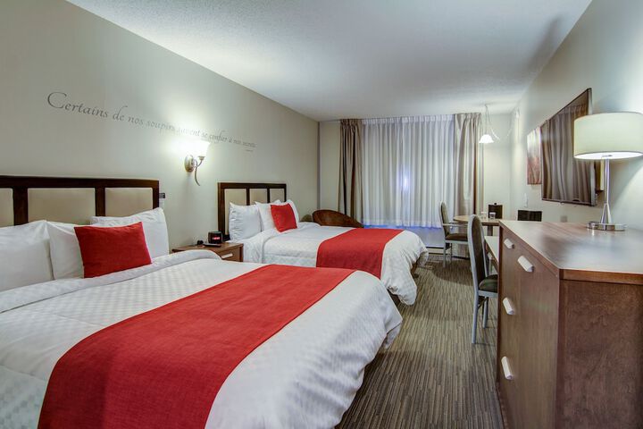 Room 17 of 28