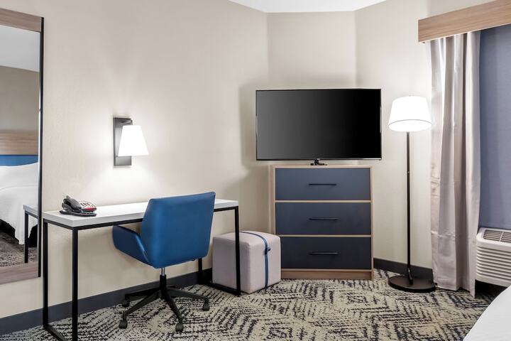Candlewood Suites VICTORIA by IHG