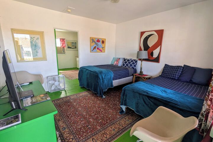 Room 122 of 286