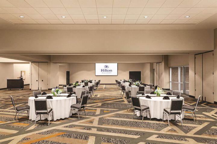 Hilton Knoxville Airport