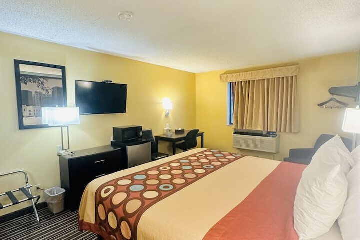 Room 22 of 46