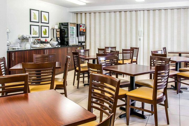 Sleep Inn Midland - Bay City West