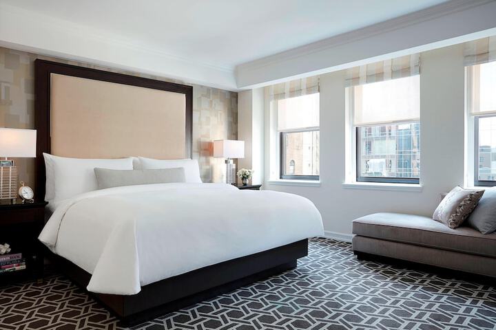 Room 100 of 162