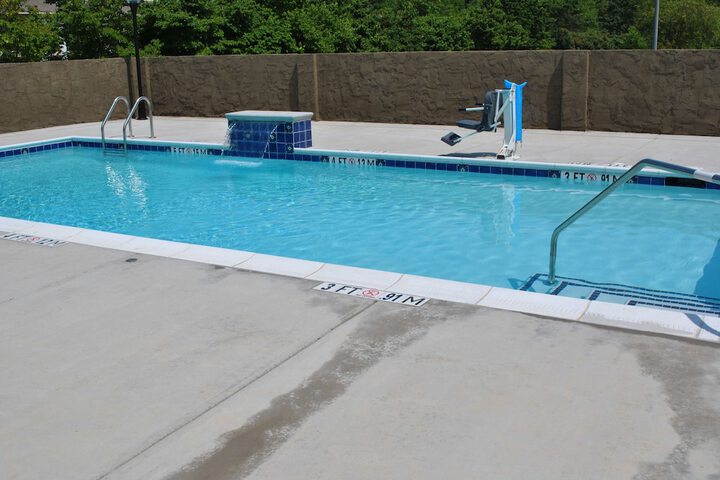 Pool 4 of 31