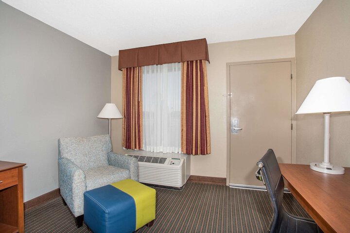 Room 8 of 26