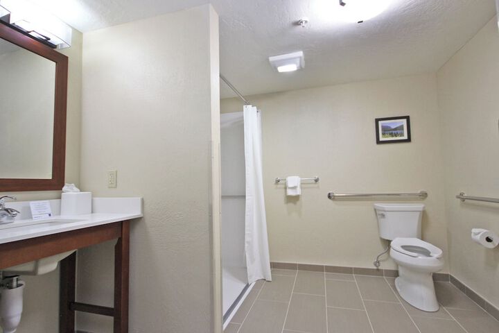 Room 14 of 65