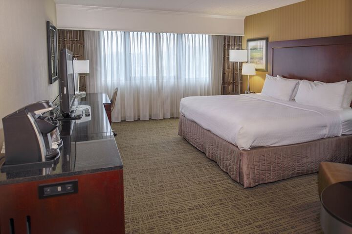Crowne Plaza St. Louis Airport by IHG
