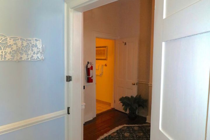 Room 47 of 76