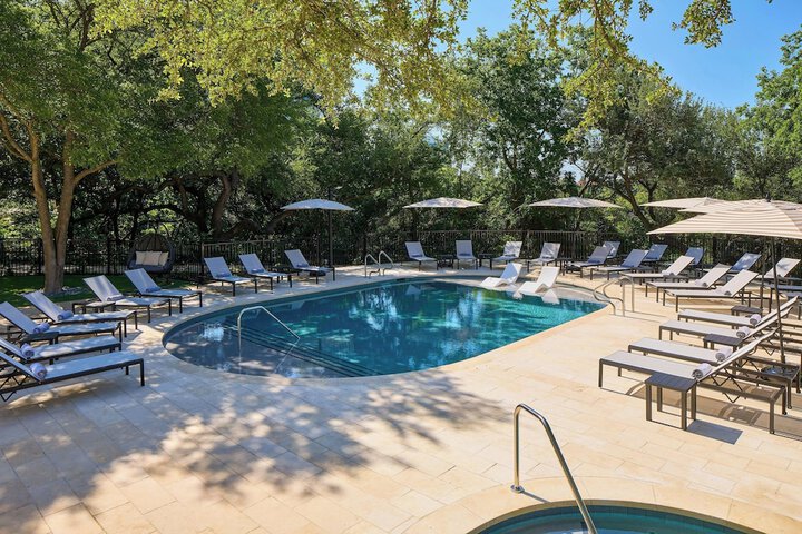 Pool 10 of 161