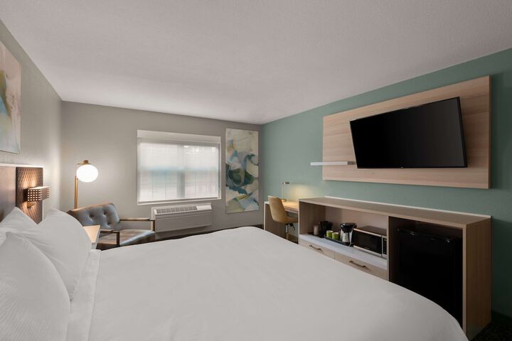 Room 43 of 78