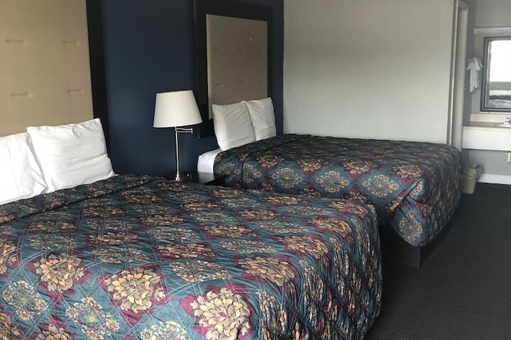 Room 12 of 47