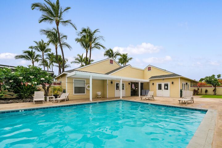Fairway Terrace #F 203 by RedAwning