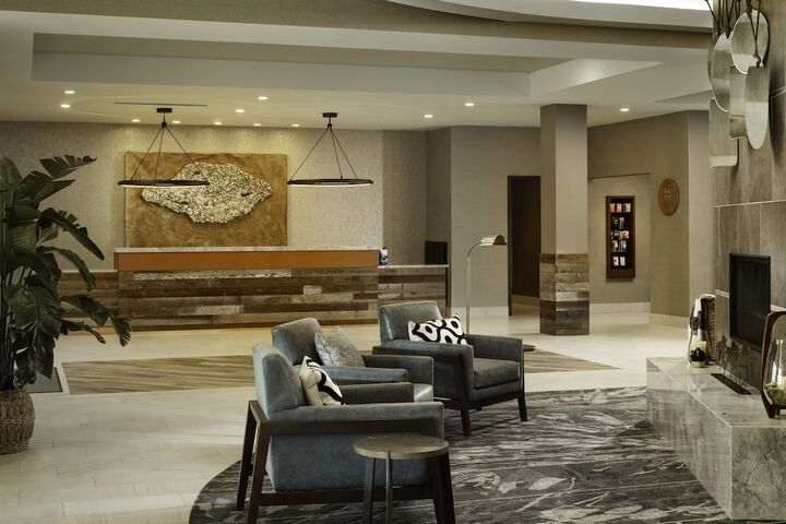 Hotel Interior 7 of 32